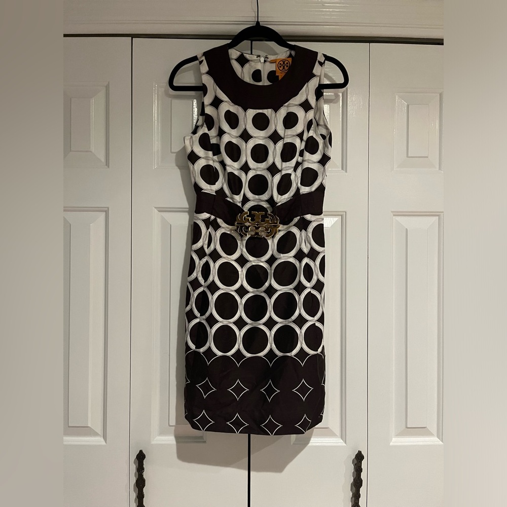 TORY BURCH size 4 dress (brown and white with gold detail)